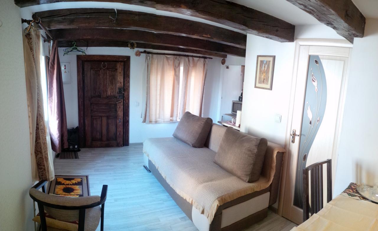 Lviv Amazing Rooftop Apartment Экстерьер фото